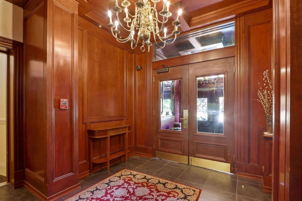 382 Commonwealth Ave. # 24