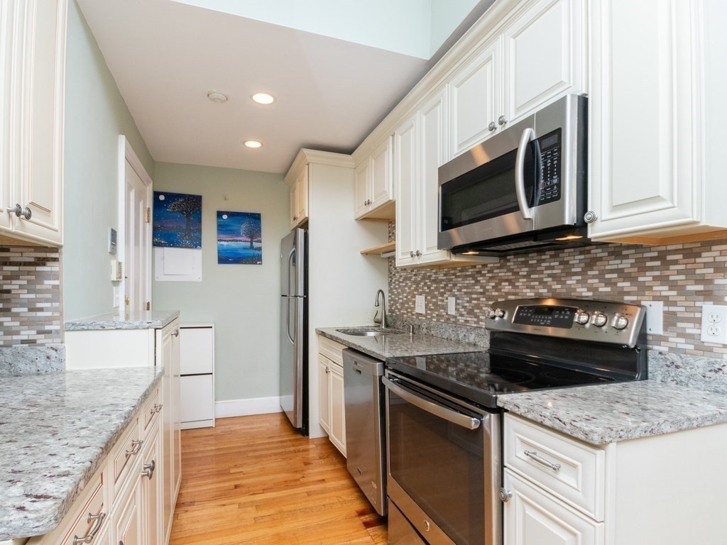 275 Beacon Street # 2B