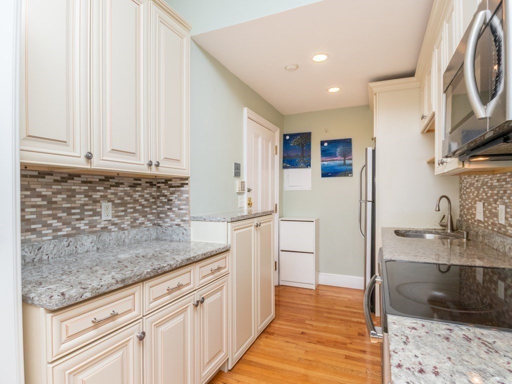 275 Beacon Street # 2B