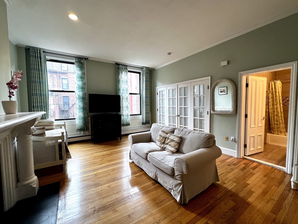 275 Beacon Street # 2B