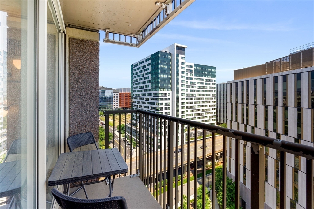 8-12 Museum Way # 1527