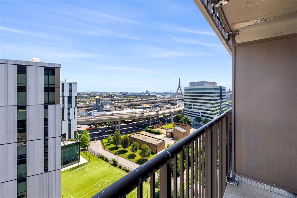 8-12 Museum Way # 1527