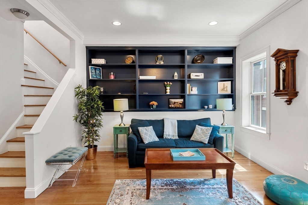 5 Lawnwood Place # 2