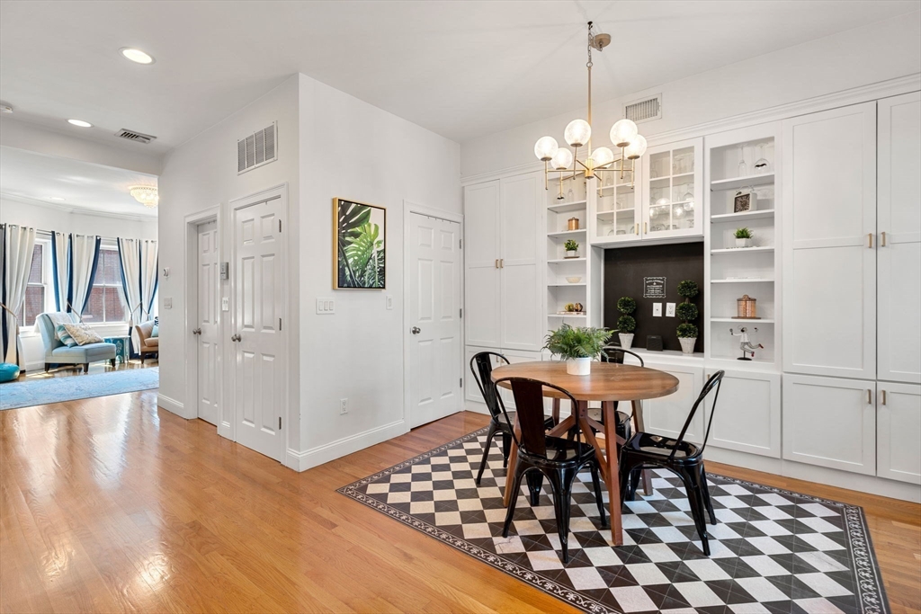 5 Lawnwood Place # 2