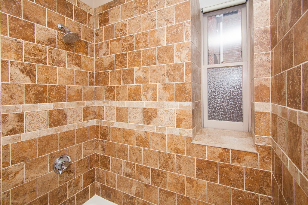 293-295 Commonwealth Ave. # 5B