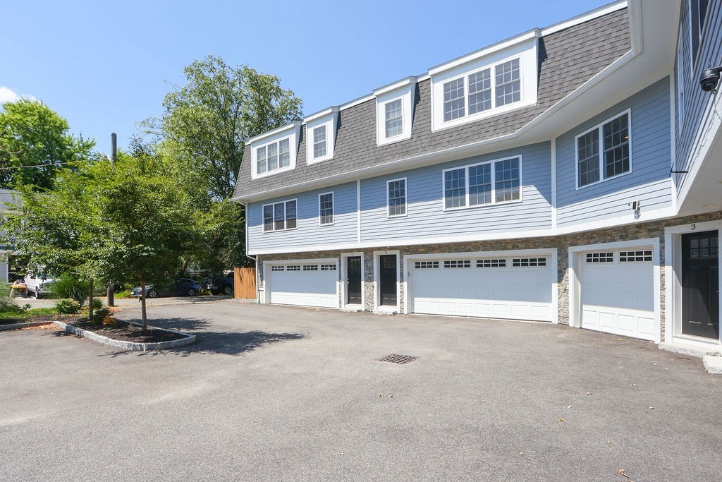 60 Cleverly Court # 2