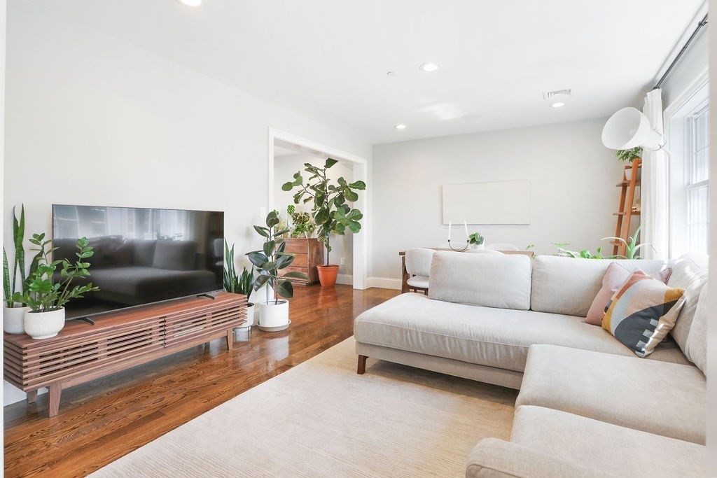 60 Cleverly Court # 2