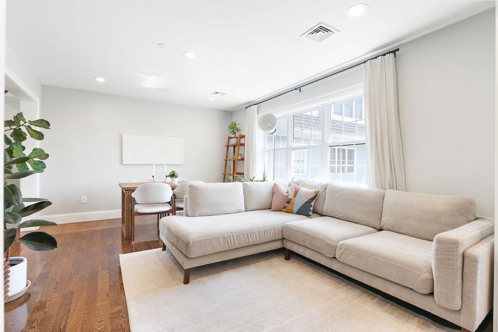 60 Cleverly Court # 2