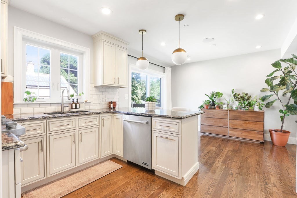 60 Cleverly Court # 2