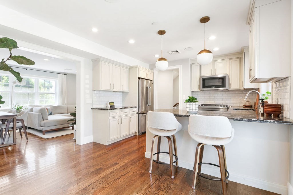 60 Cleverly Court # 2