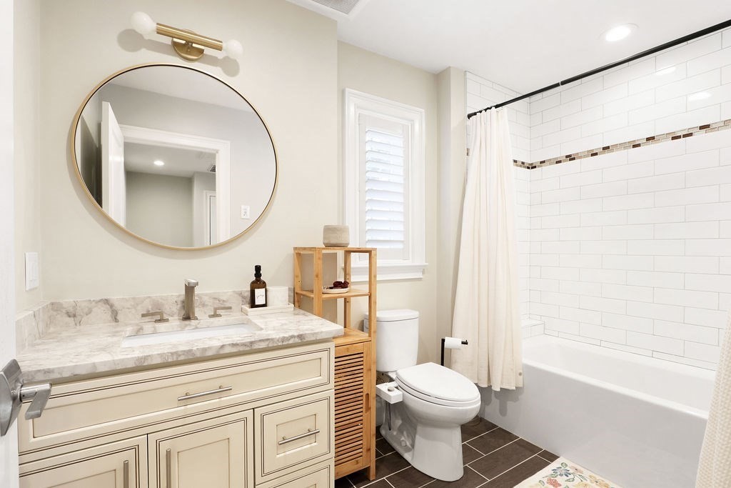 60 Cleverly Court # 2