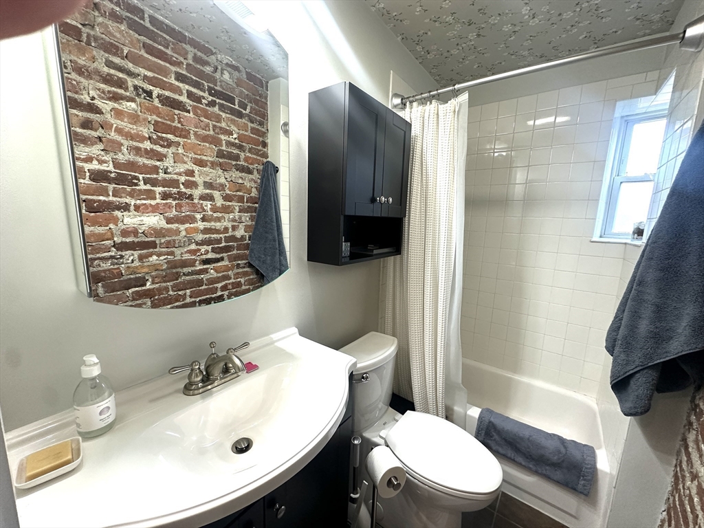 10 Henchman Street # 5R