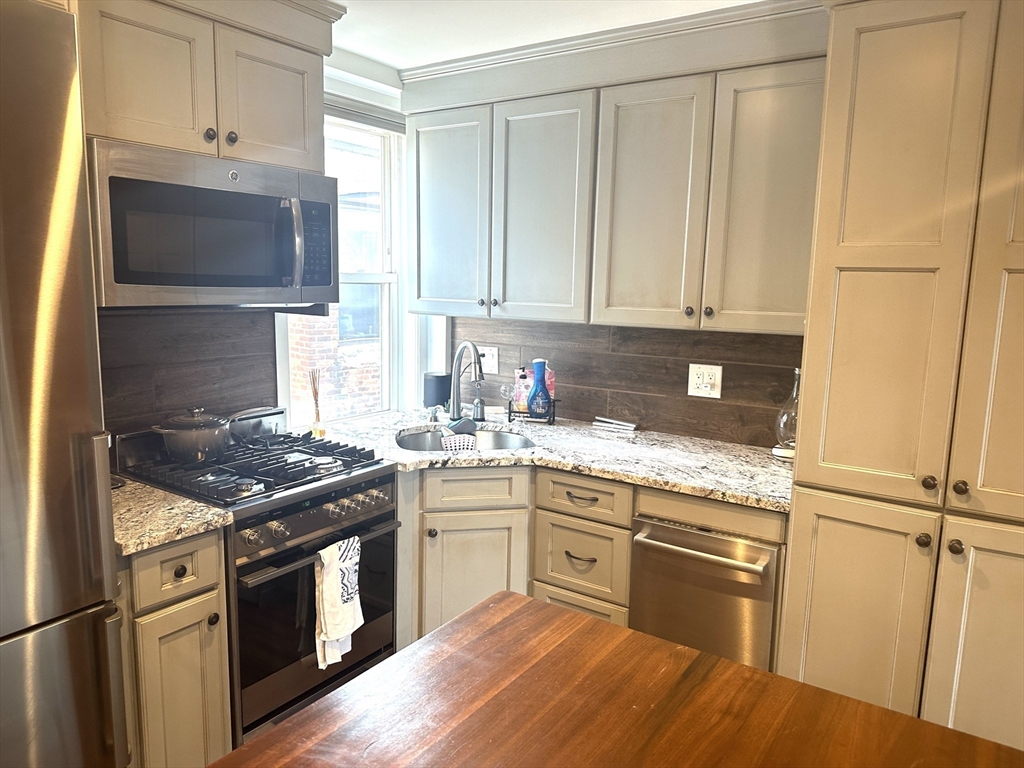 10 Henchman Street # 5R