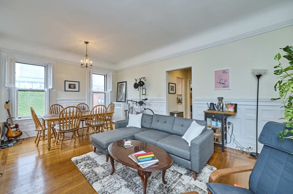 290 Commonwealth Ave # 15