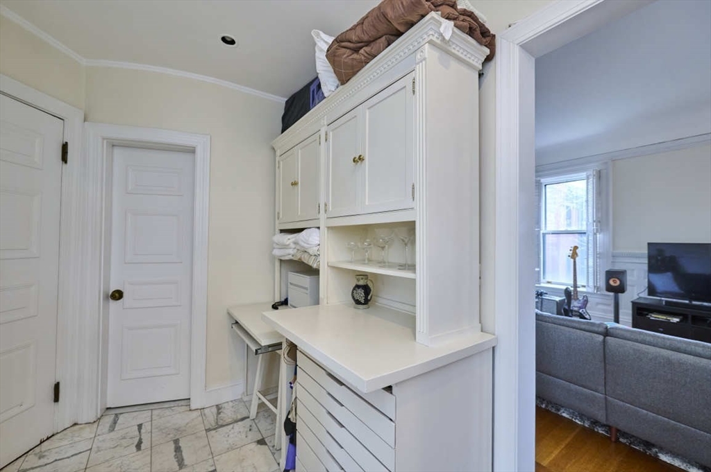 290 Commonwealth Ave # 15