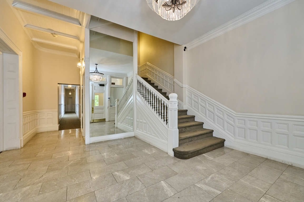 290 Commonwealth Ave # 15