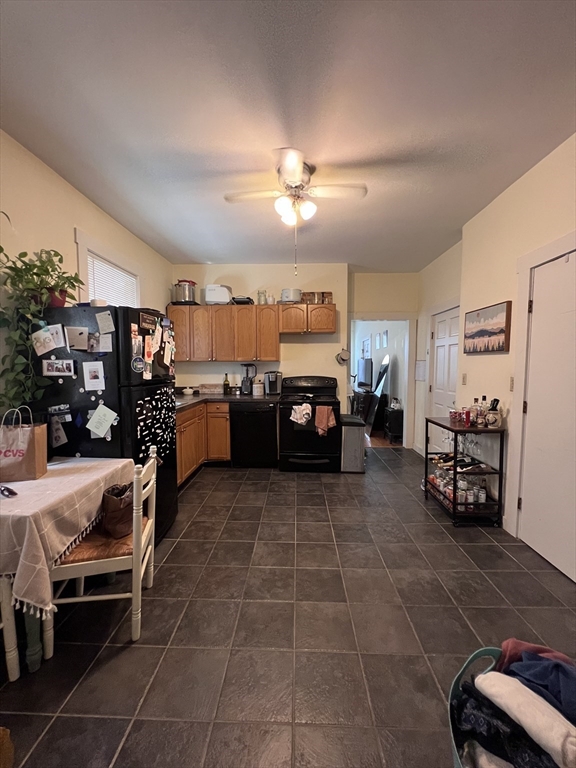 1210 Cambridge Unit: 4