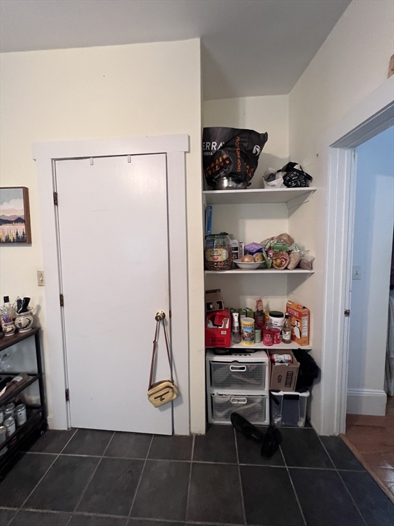 1210 Cambridge Unit: 4