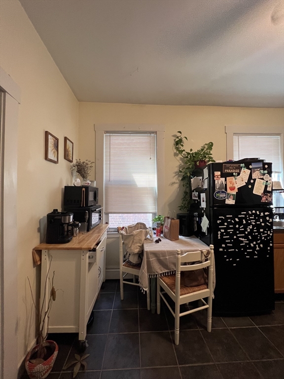 1210 Cambridge Unit: 4