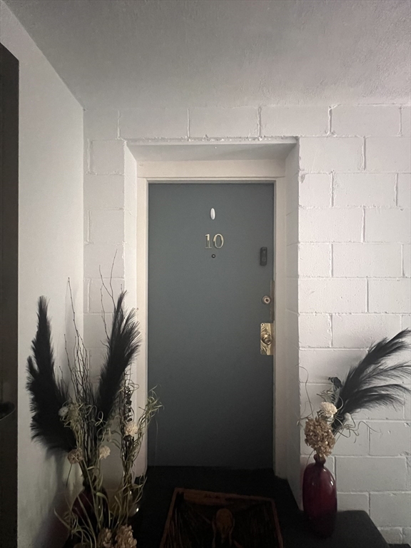 6 Blair Pl # 10