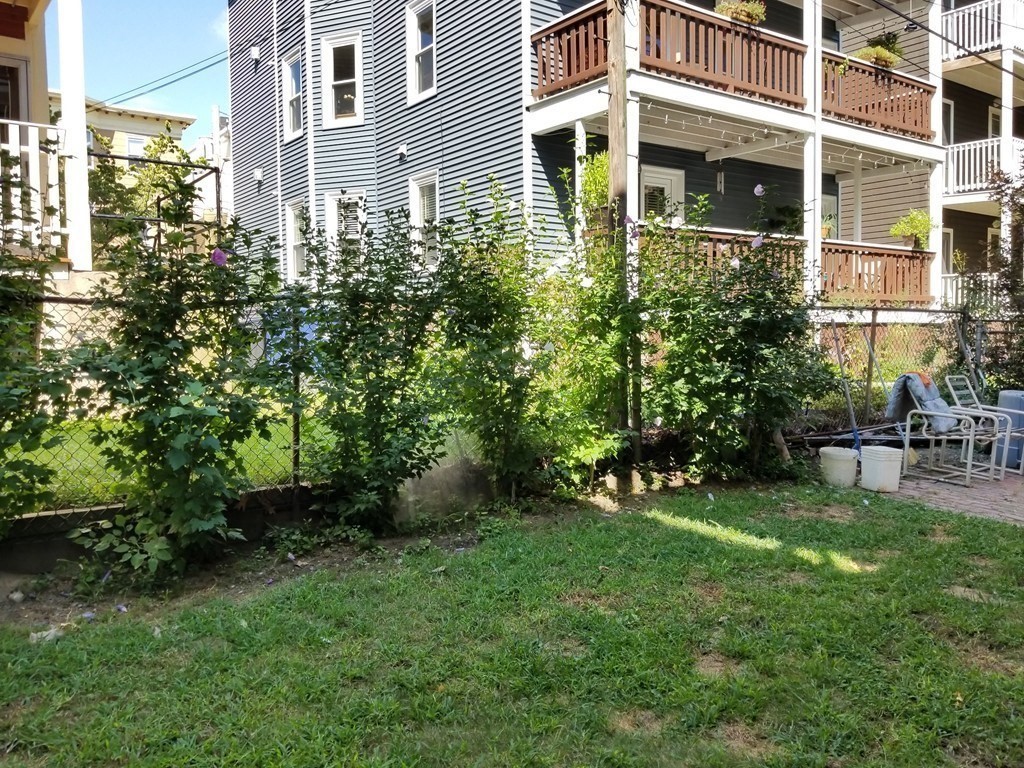 21 Newport Street # 1