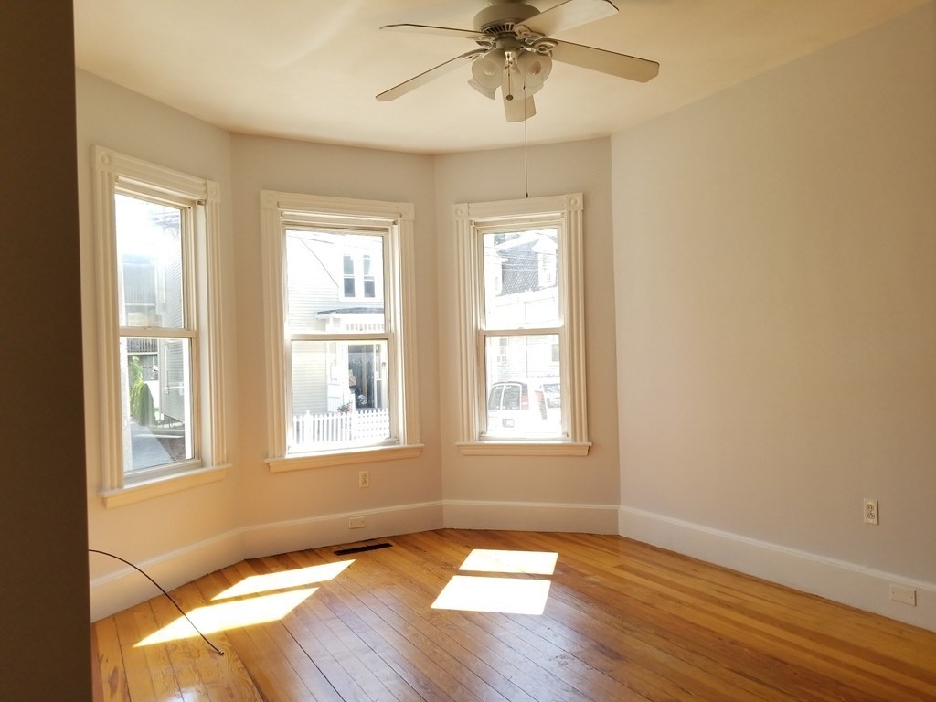 21 Newport Street # 1