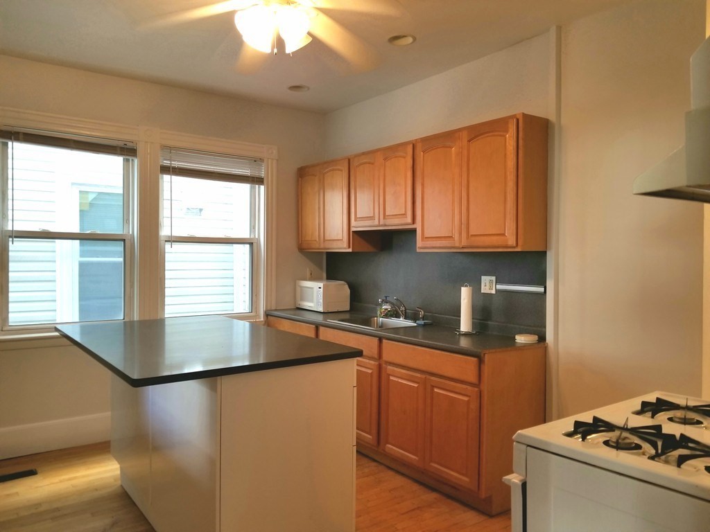 21 Newport Street # 1