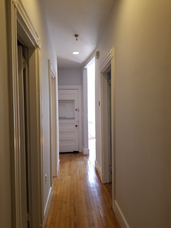 21 Newport Street # 1