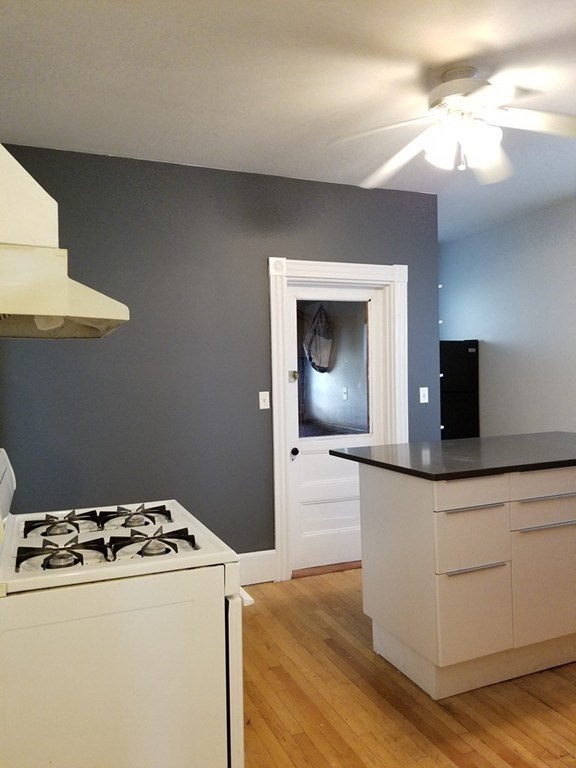 21 Newport Street # 1