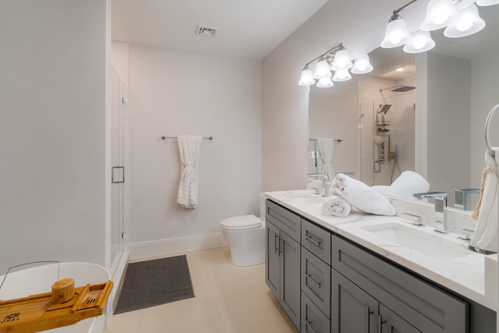 480 West Broadway # 304