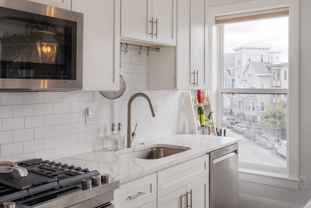 480 West Broadway # 304