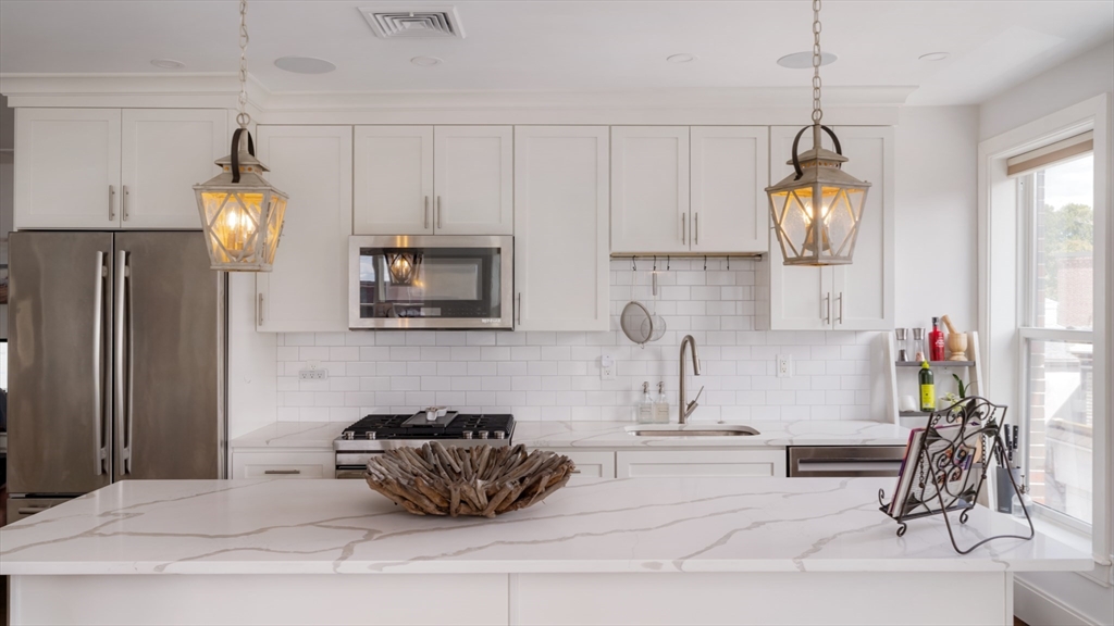 480 West Broadway # 304