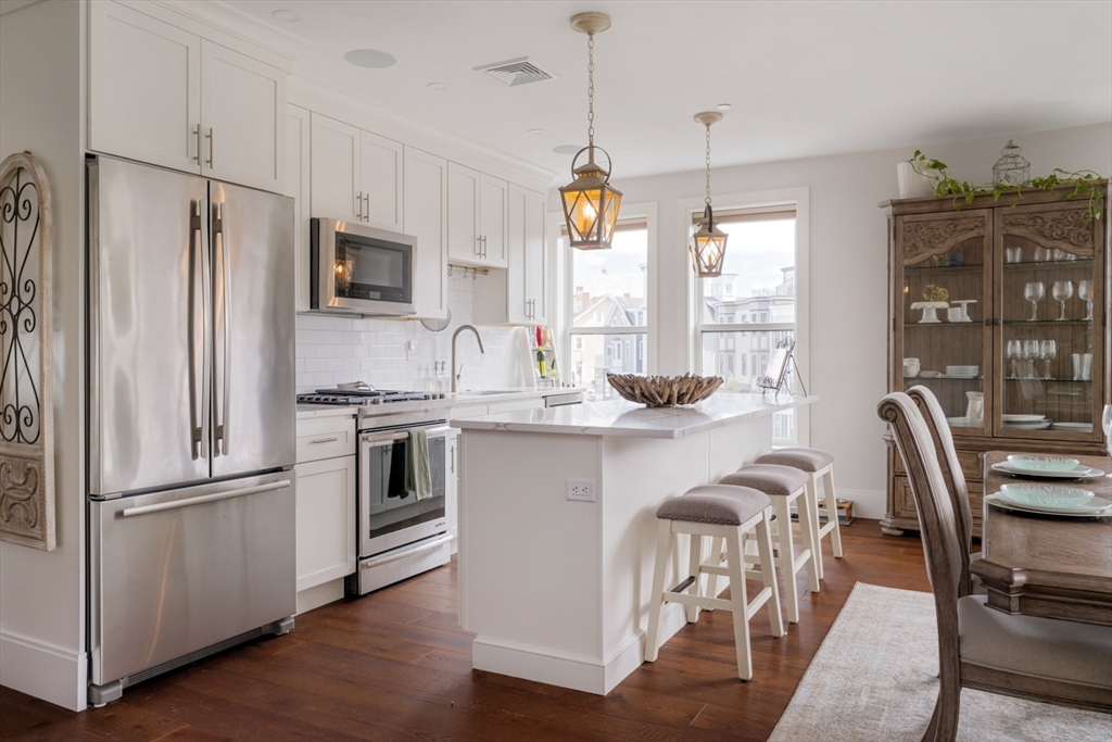 480 West Broadway # 304