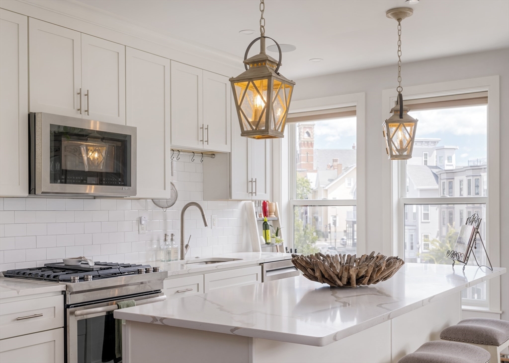 480 West Broadway # 304