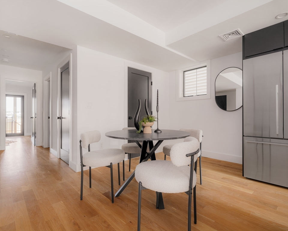 272 East Eagle St # 1