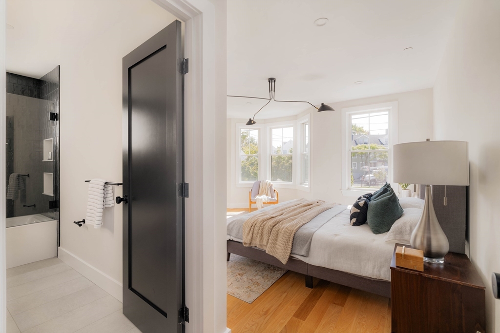 272 East Eagle St # 1