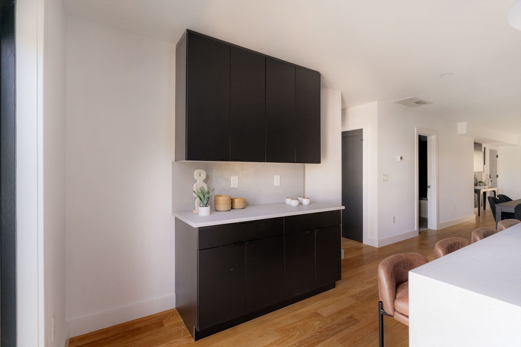 272 East Eagle St # 2