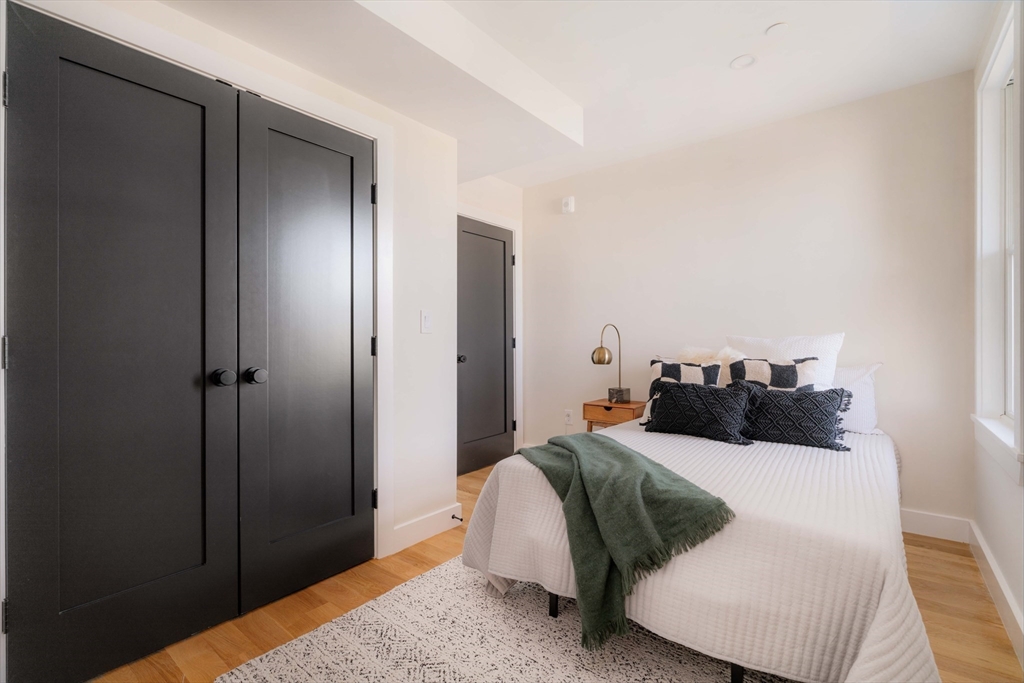 272 East Eagle St # 2