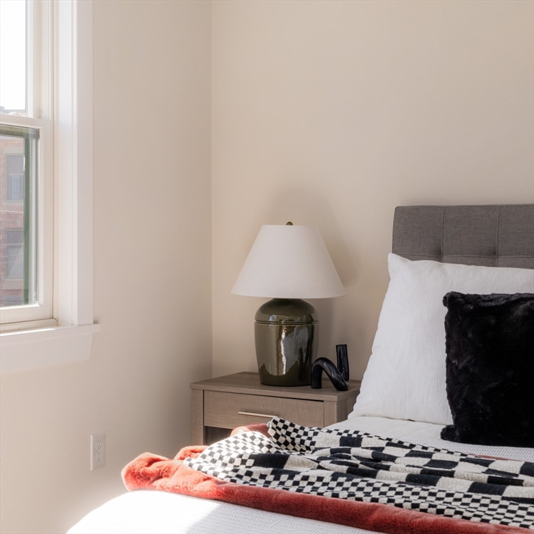 272 East Eagle St # 6