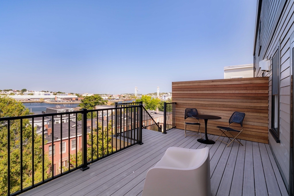 272 East Eagle St # 6