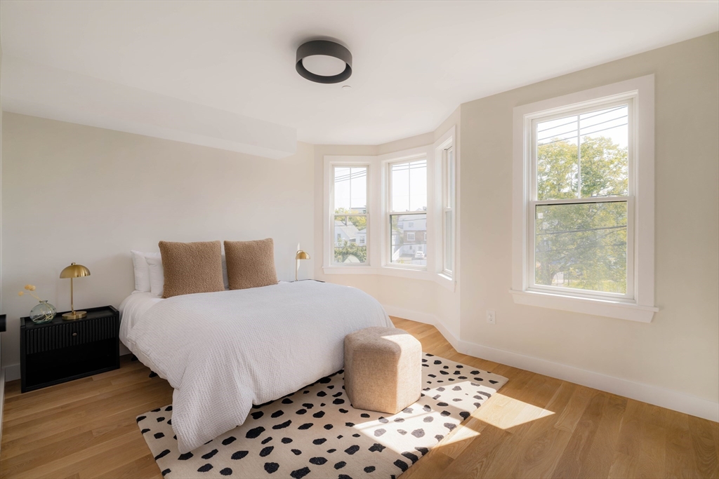 272 East Eagle St # 6