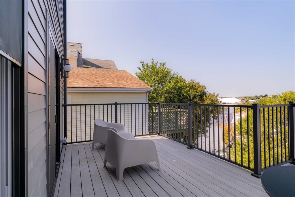 272 East Eagle St # 6