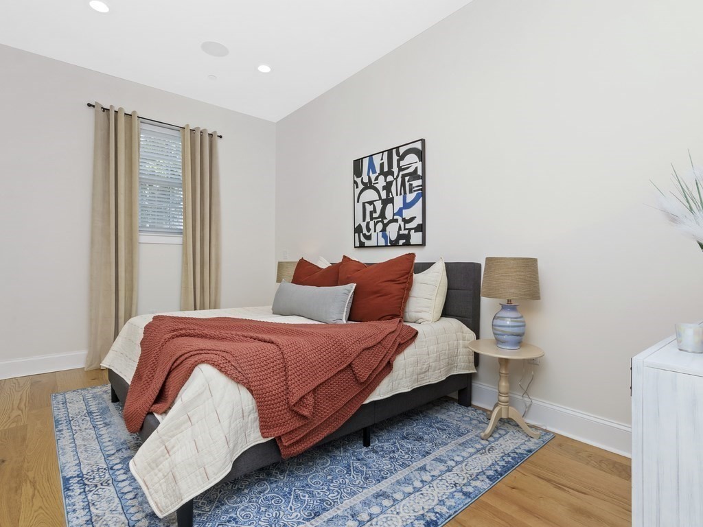 380 Bunker Hill # 102