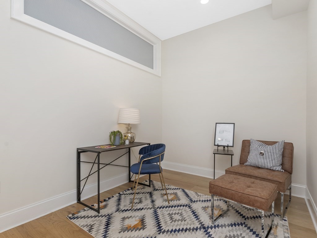 380 Bunker Hill # 102