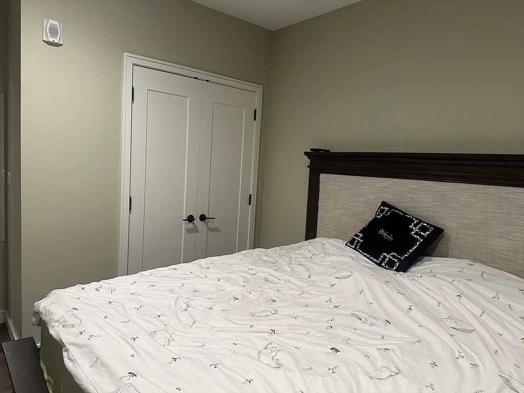 45 Burnett Street # 211