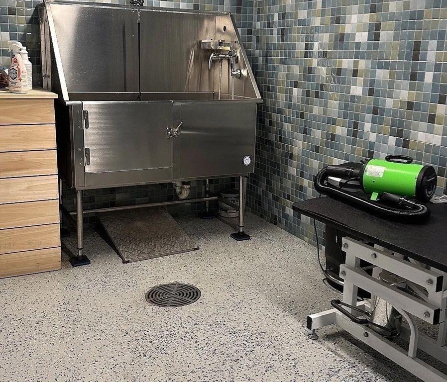 45 Burnett Street # 211