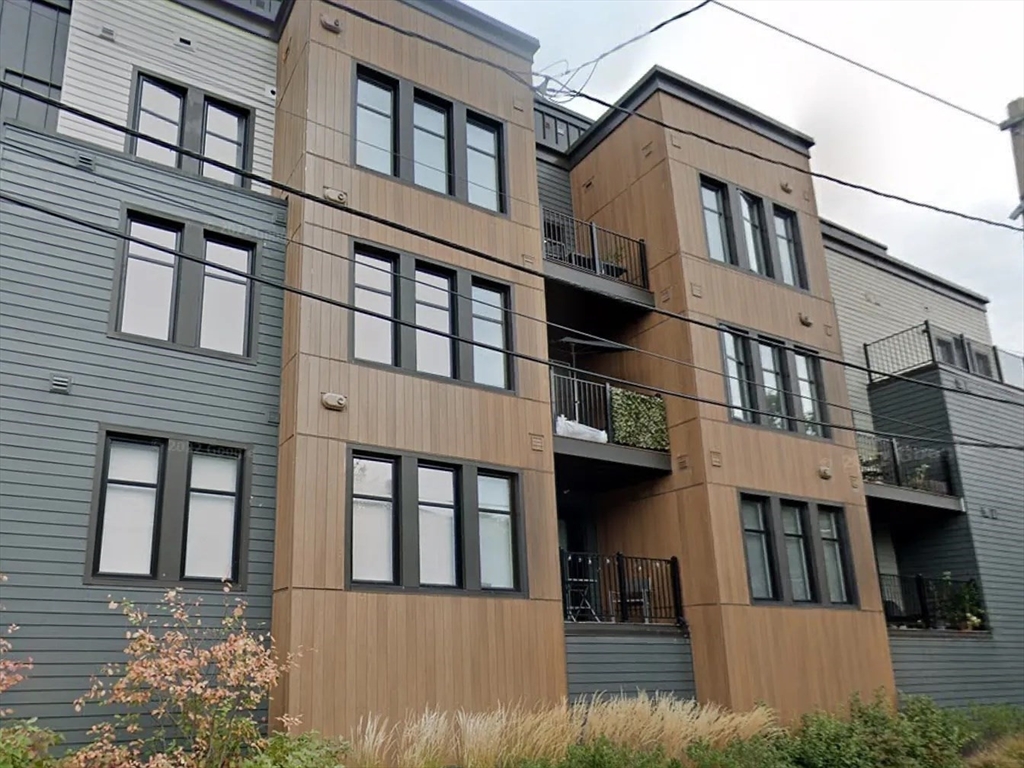 45 Burnett Street # 211