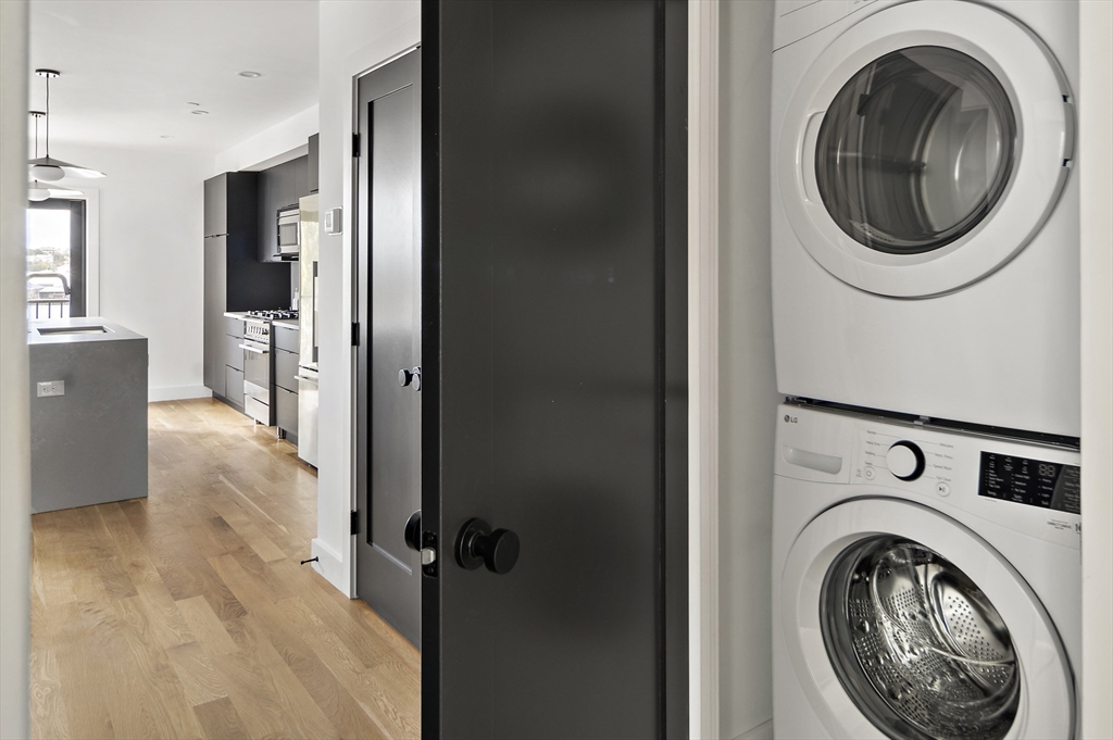 272 East Eagle St # 3