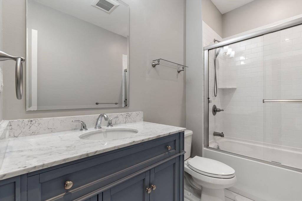 637 East 1st St # 103