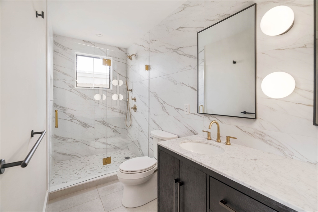 272 East Eagle St # 4